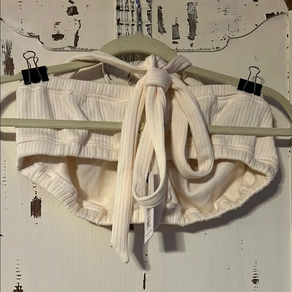 WeWoreWhat Cream Textured halter tie bra top - Picture 7 of 10